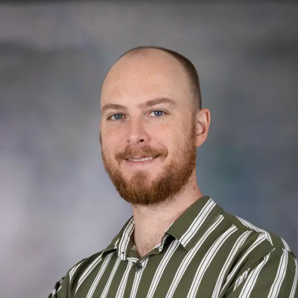 Andrew Murton tutors the Grammar Skills Course