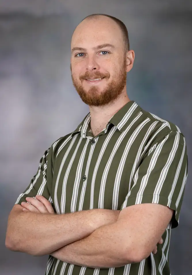 Andrew Murton tutors the Grammar Skills Course